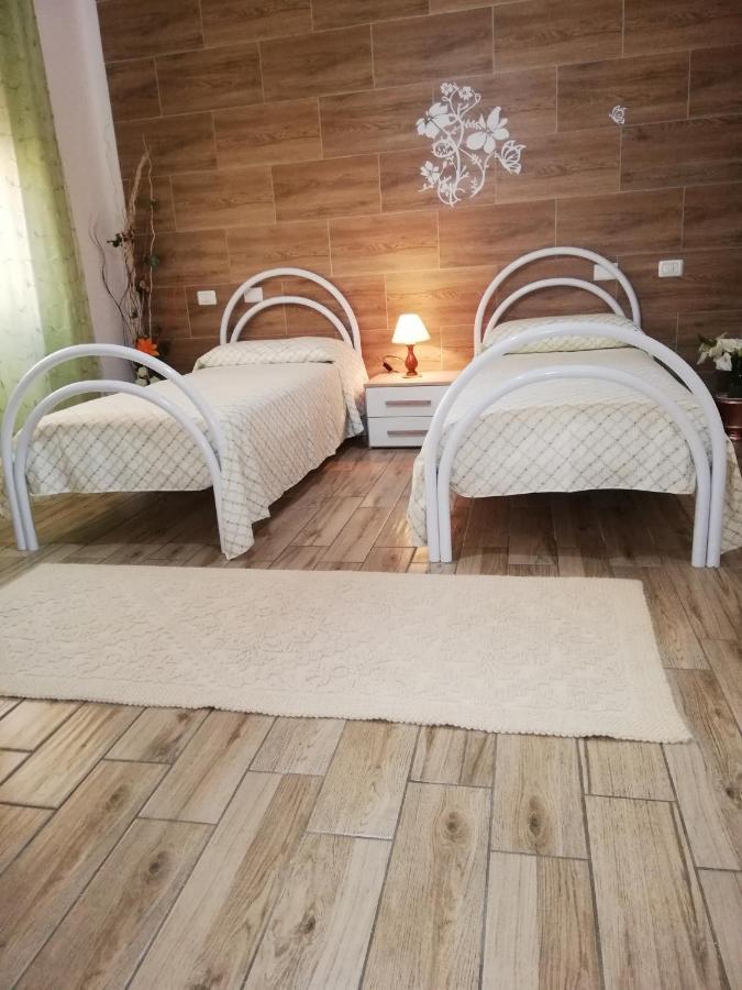 Monte Granatico Apartment Villamassargia Bagian luar foto