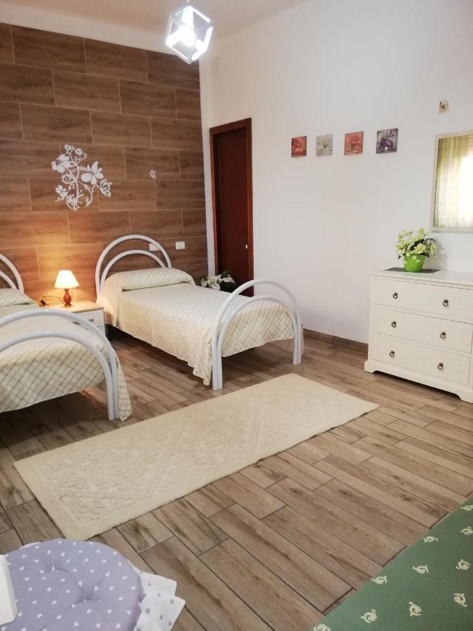 Monte Granatico Apartment Villamassargia Bagian luar foto